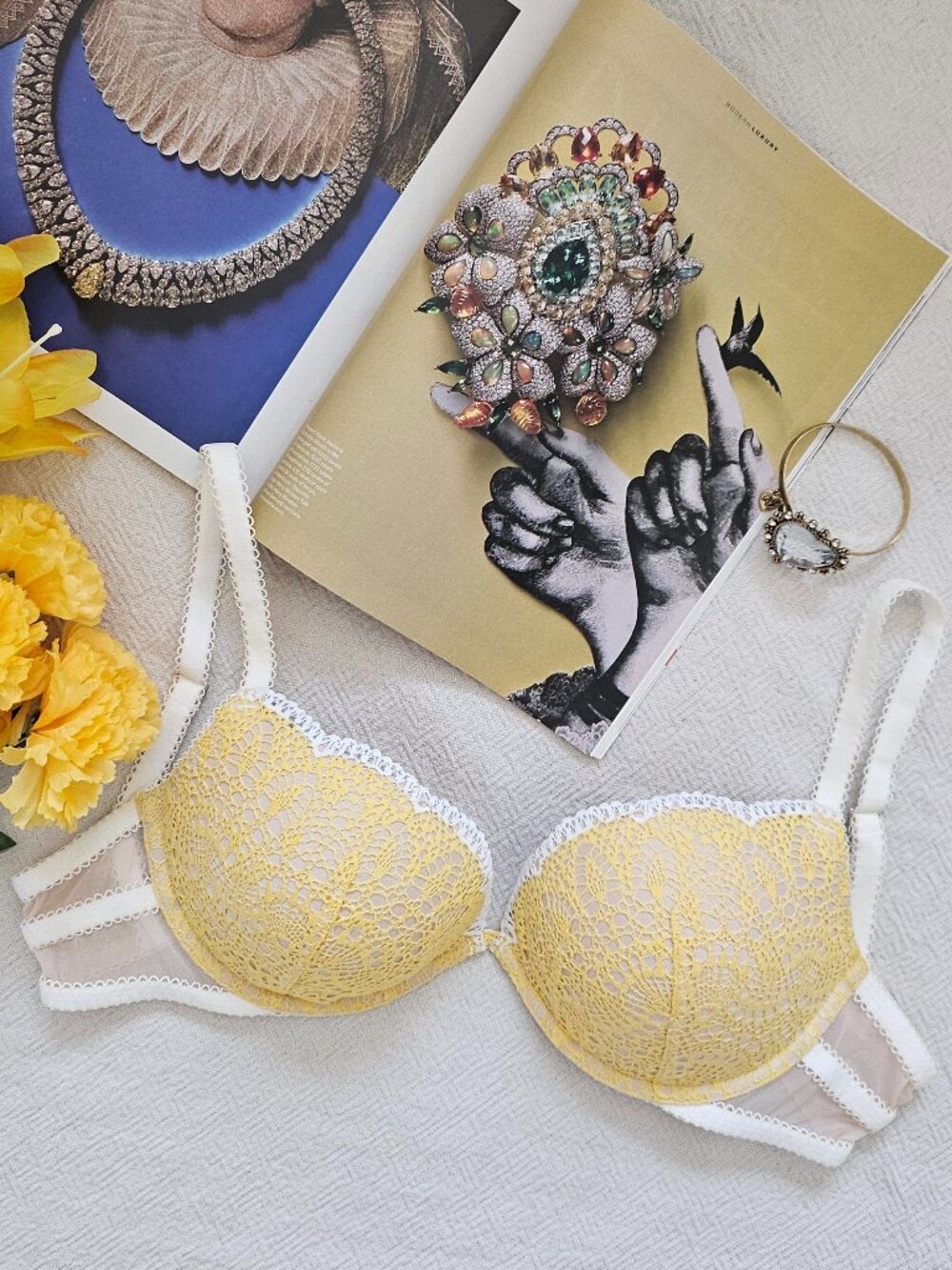 Victoria's Secret Yellow Lace & White Mesh Demi Bra - 36C